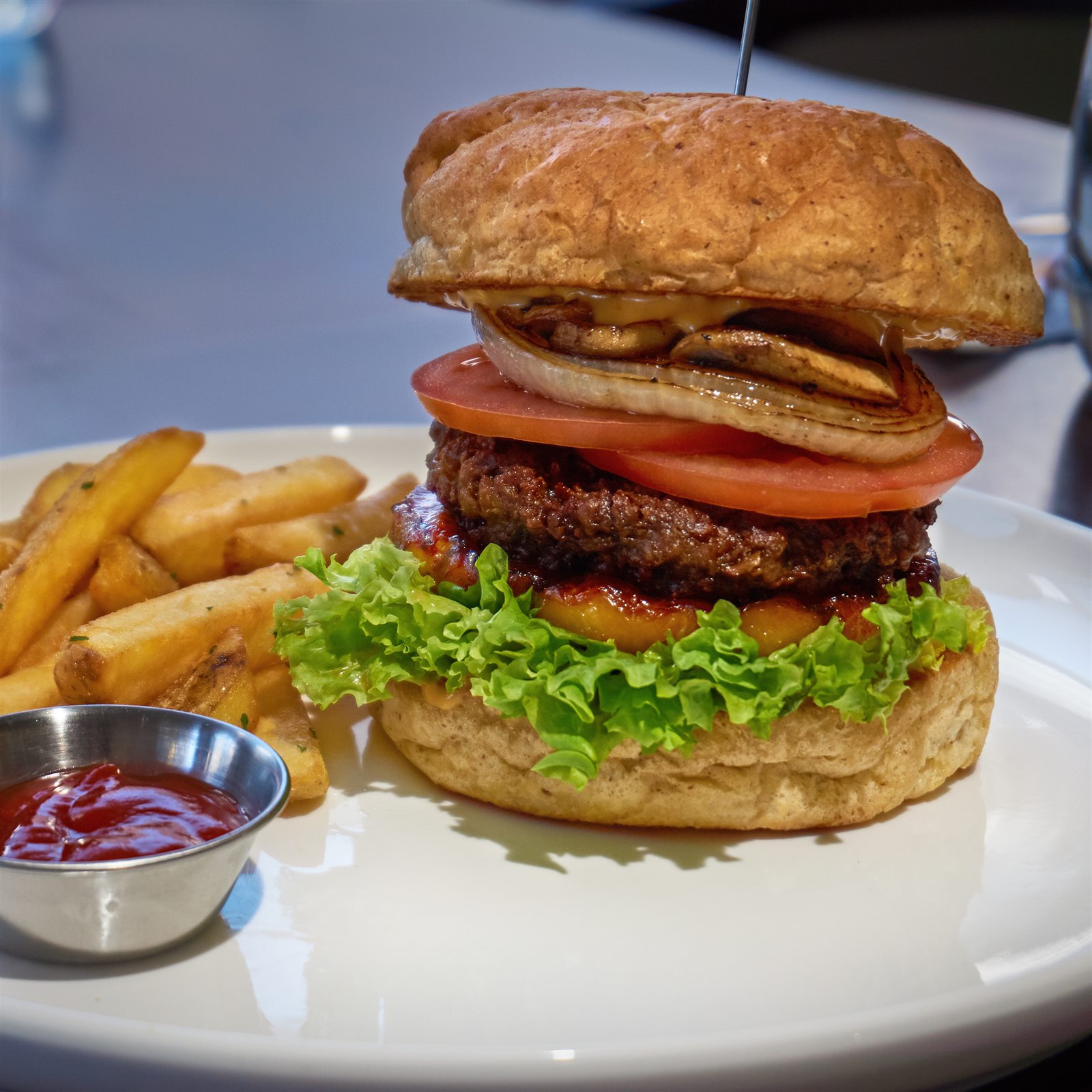 Grilled Pineapple Burger with Ezabel lettuce and tomato